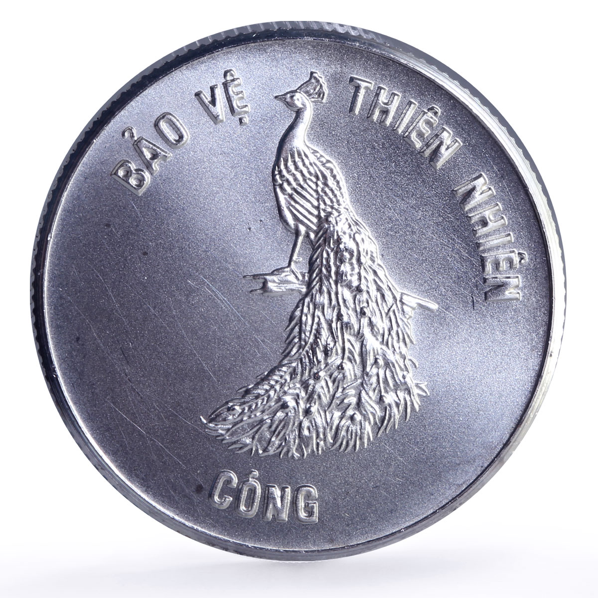 Vietnam 100 dong Peacock Bird Wildlife Conservation Fauna silver coin 1986