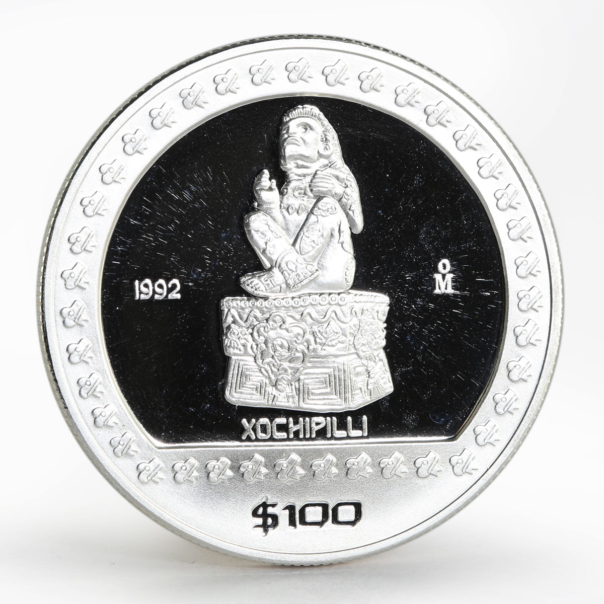 Mexico 100 pesos Seated Sculpture Xochipilli proof silver coin 1992