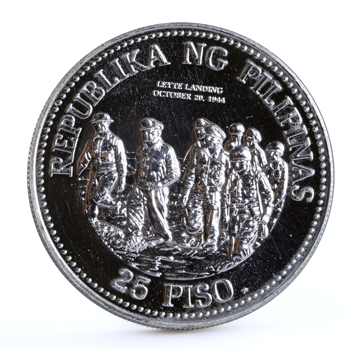 Philippines 25 pisos General Douglas McArthur silver coin 1980